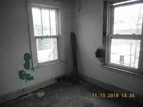 4380 Larchmont (28)_m.jpg